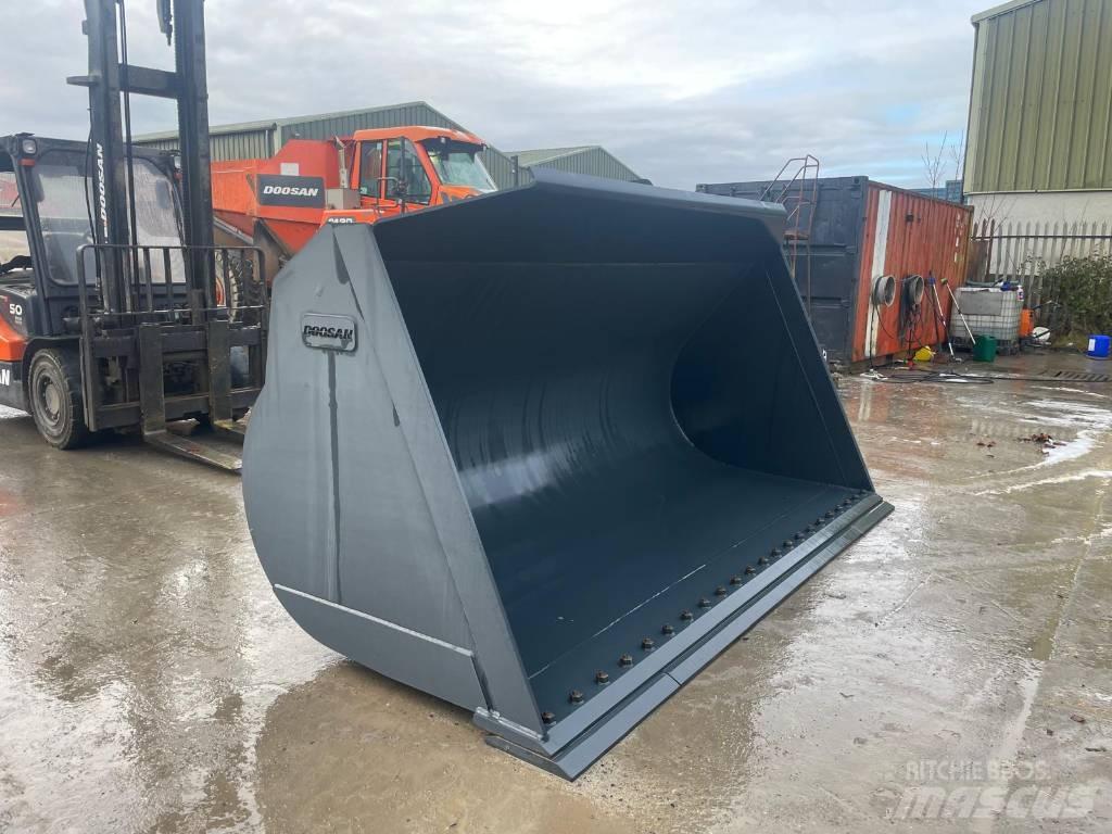 Doosan DL550 Žlice