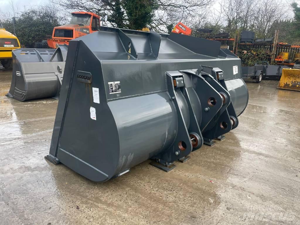 Doosan DL550 Žlice
