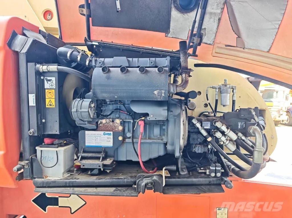 JLG 860 SJ Škarjaste dvižne ploščadi