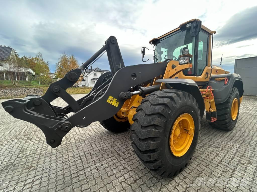 Volvo L110H Kolesni nakladalci