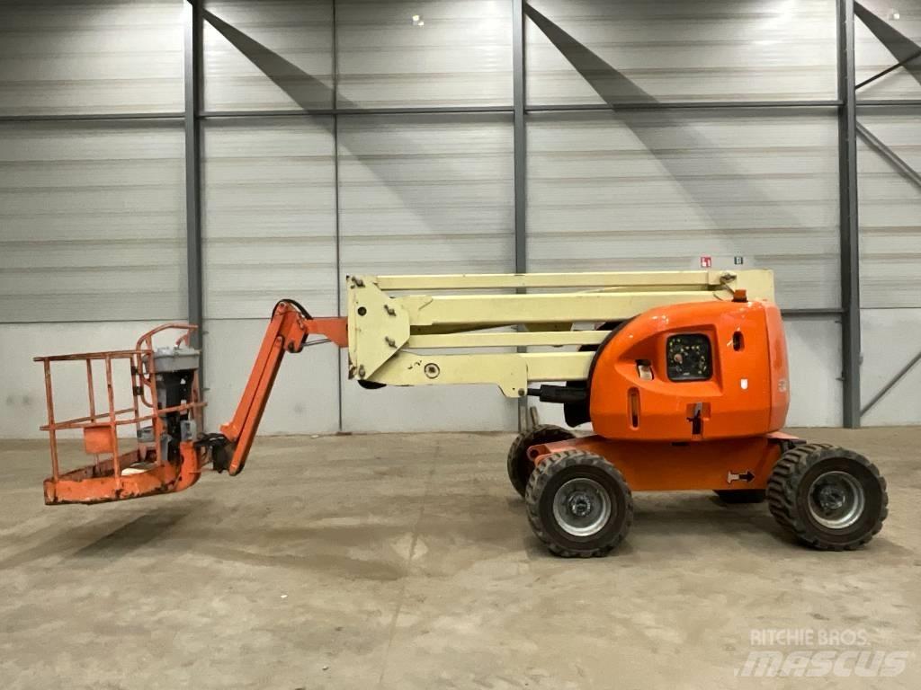 JLG 450 AJ Zglobne dvižne ploščadi
