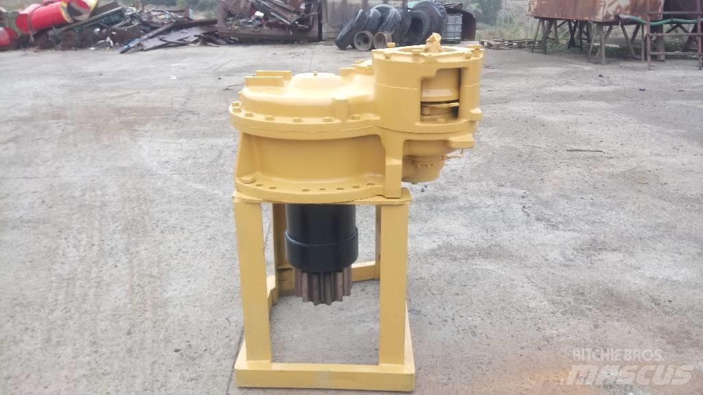 CAT 245 Menjalnik
