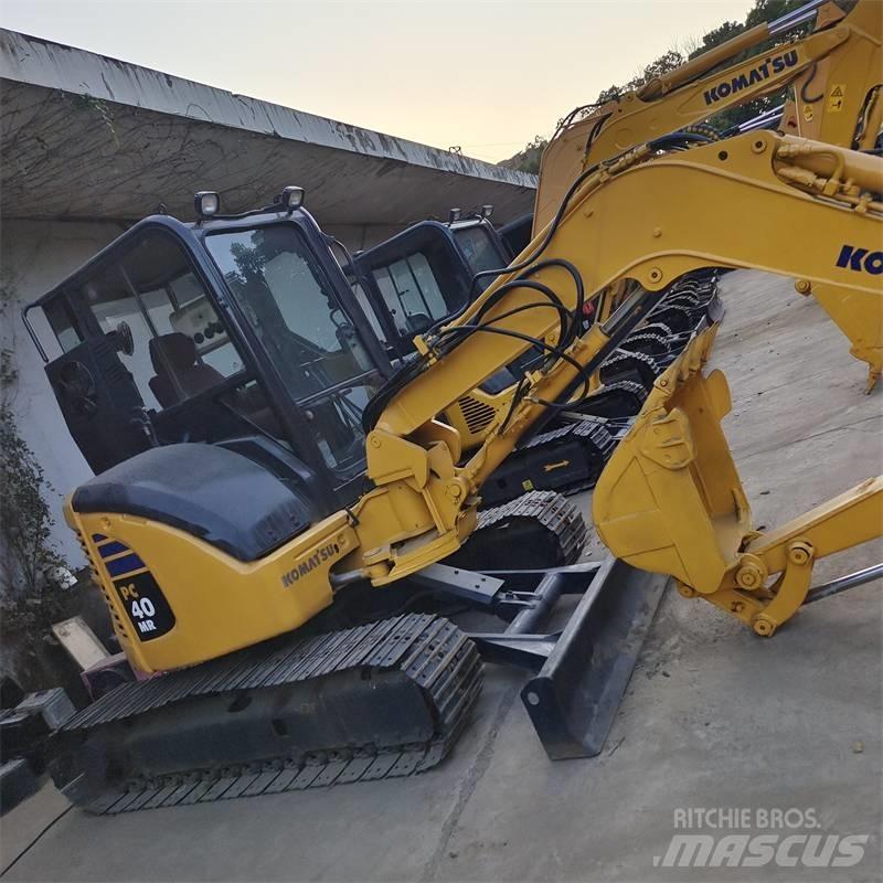 Komatsu PC 40 Mini bagri <7t