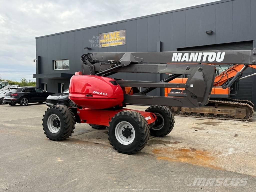 Manitou ATJ 200 Teleskopske dvižne ploščadi