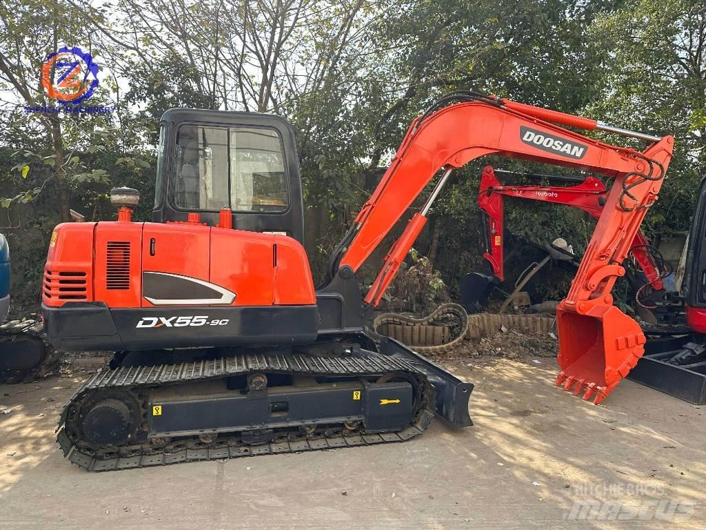 Doosan 55 Mini bagri <7t