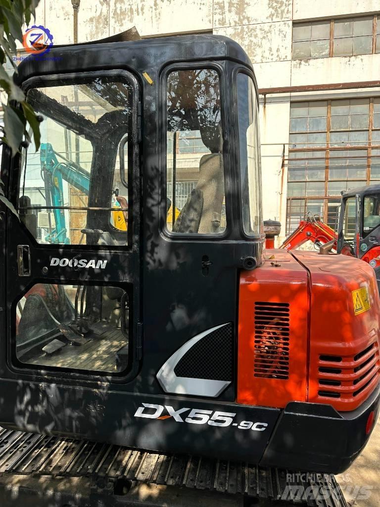Doosan 55 Mini bagri <7t
