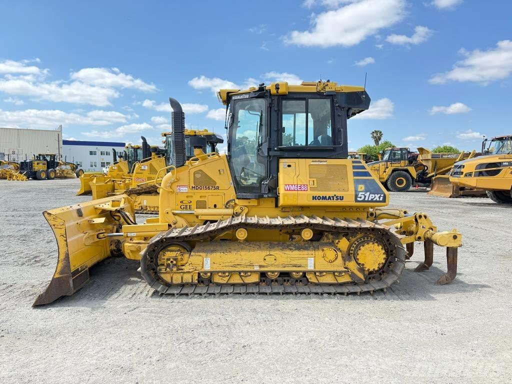 Komatsu D51PXi-24 Buldožerji goseničarji