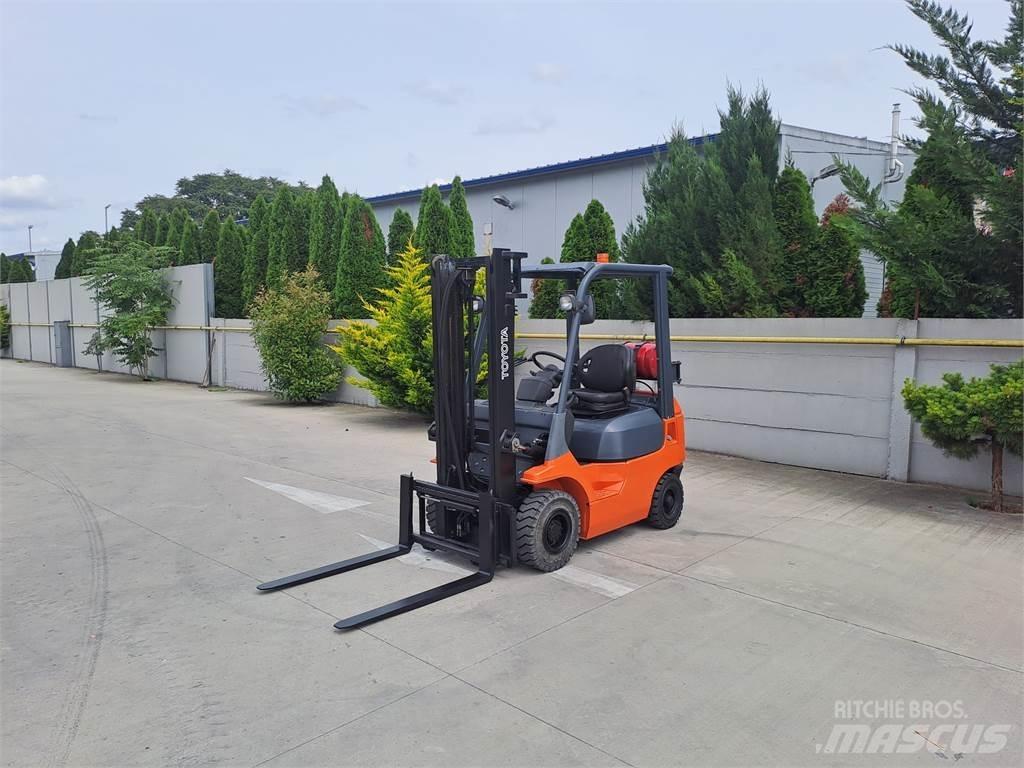 Toyota 7FGF15 Plinski viličarji
