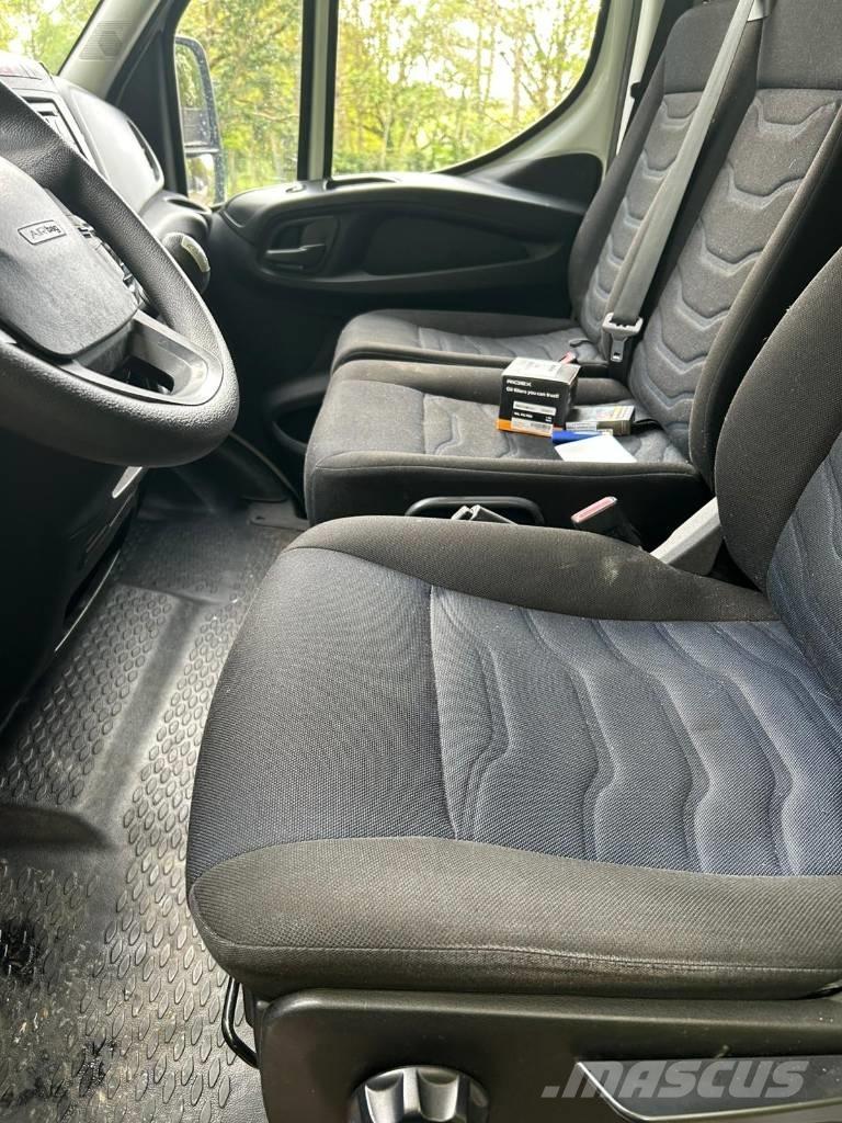 Iveco Daily 35C16 Zabojni kombi