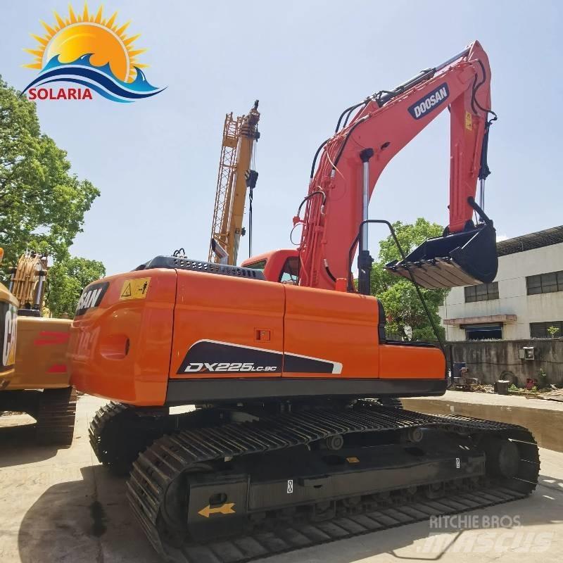 Doosan DX 225 LC Bagri goseničarji