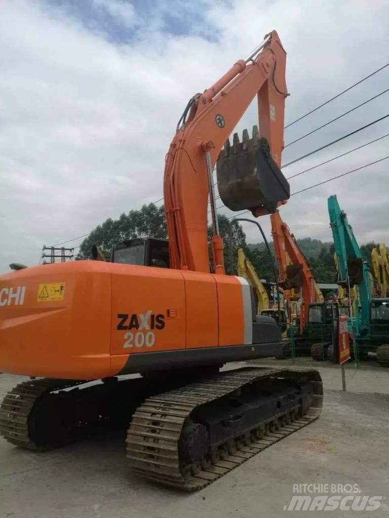 Hitachi zx200 Bagri goseničarji