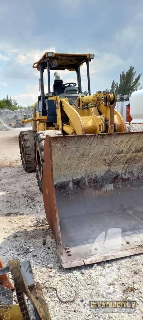 CAT 938 G Kolesni nakladalci
