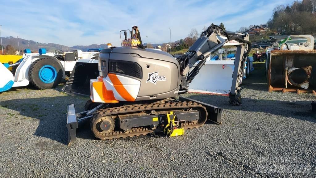 Akula DR300 Rušilni bagri