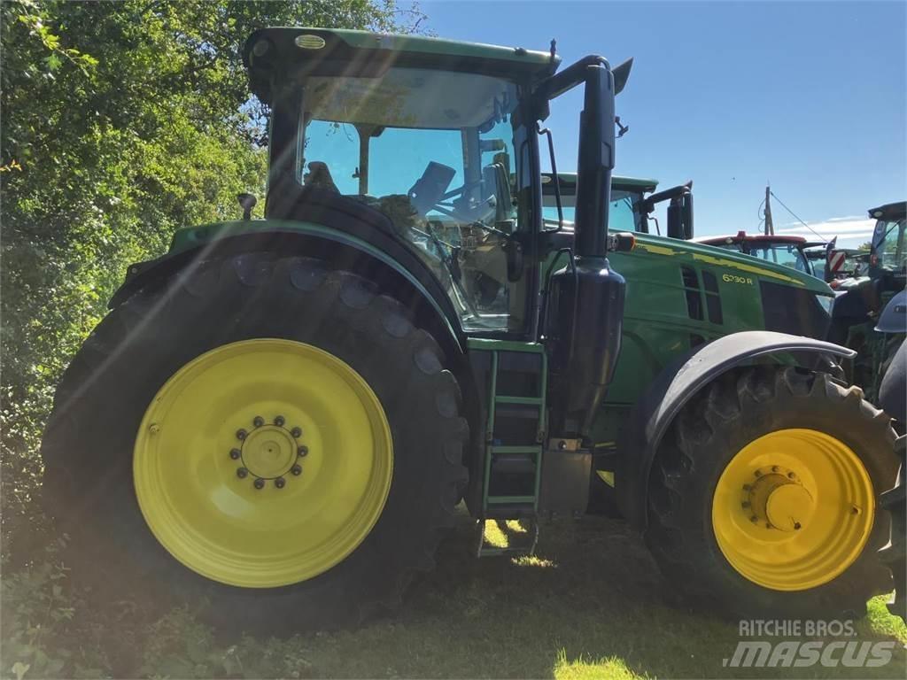 John Deere 6230R Traktorji