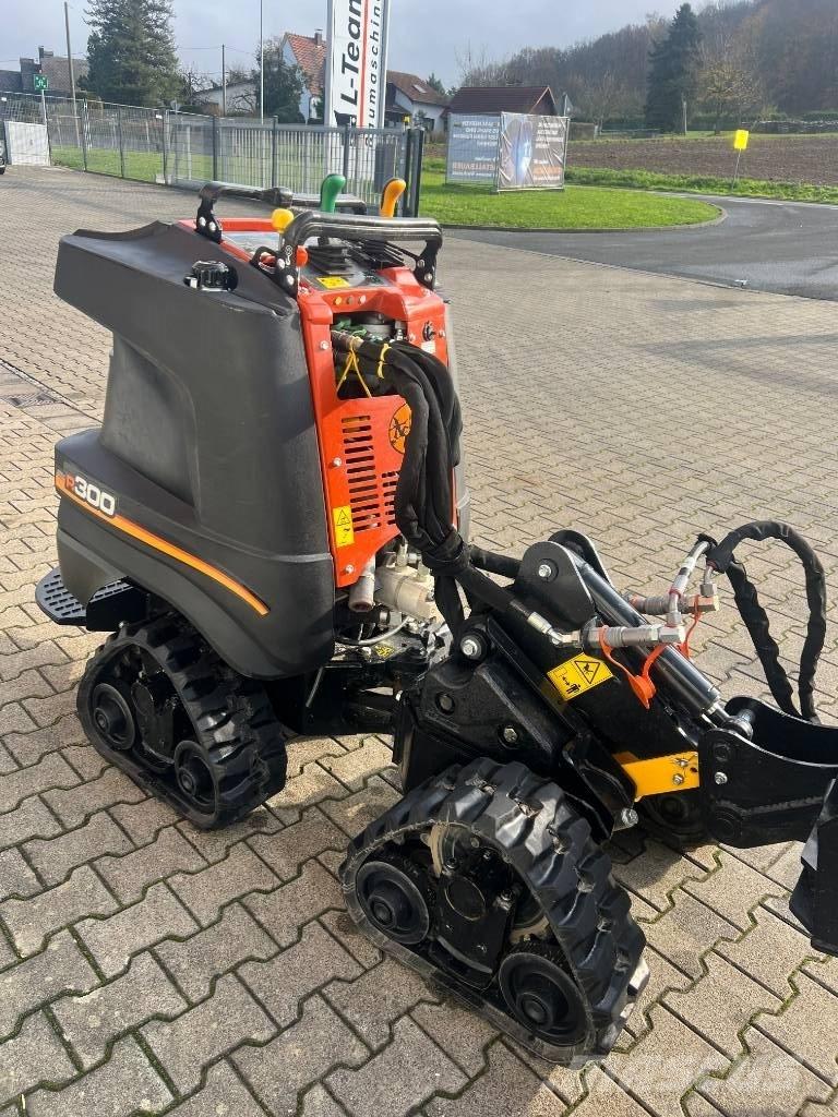 Ditch Witch R300 Freze za kopanje jarkov Trenčerji