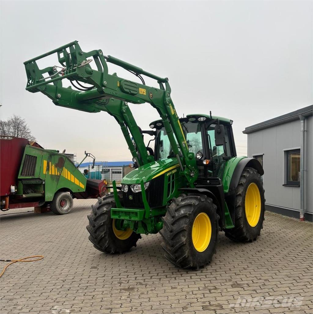 John Deere 6110M Traktorji