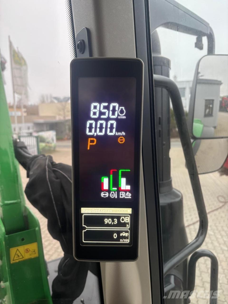 John Deere 6110M Traktorji