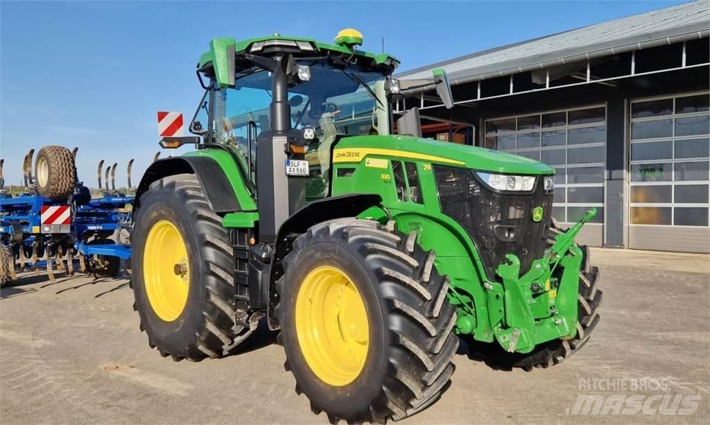 John Deere 7R 330 Traktorji