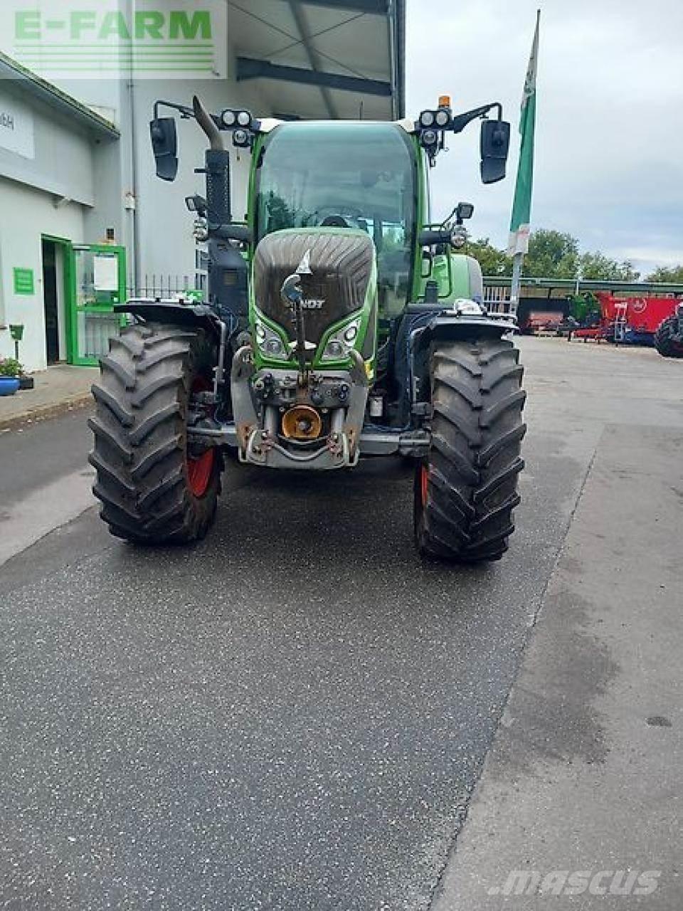 Fendt 724 vario s4 Traktorji