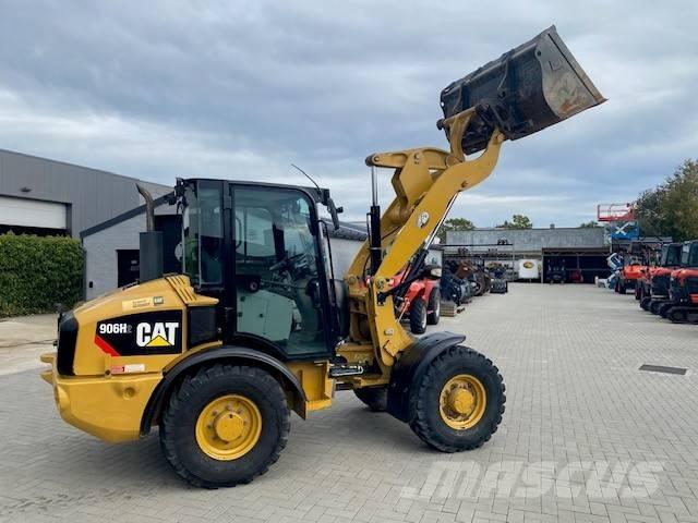 CAT 906 H 2 Kolesni nakladalci