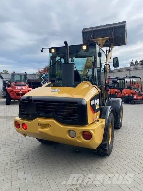 CAT 906 H 2 Kolesni nakladalci