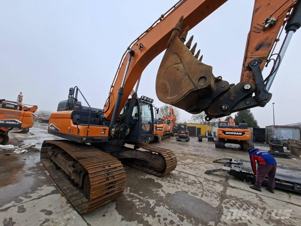Doosan DX 300 LC-7 Bagri goseničarji