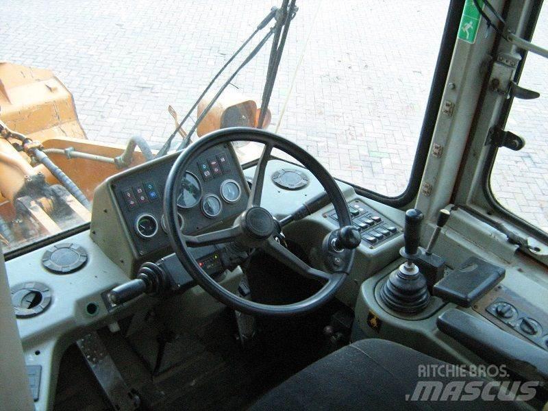 Hyundai HL740-3 Kolesni nakladalci
