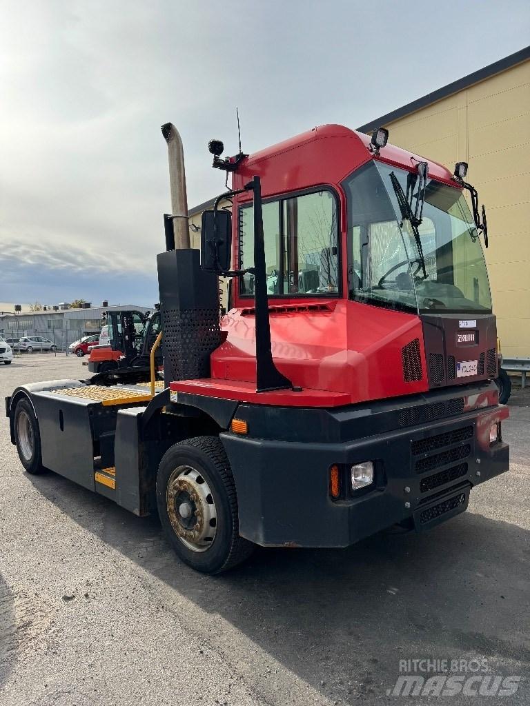 Kalmar T2 Vlečna vozila