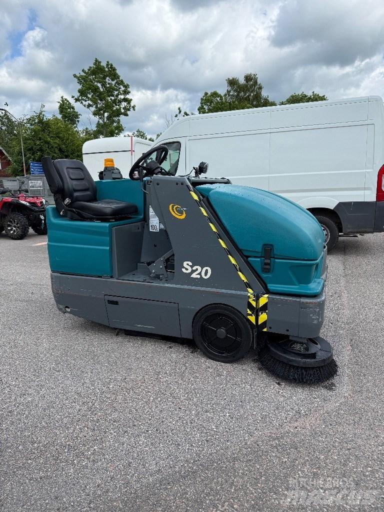 Tennant S20 Stroji za notranje pometanje