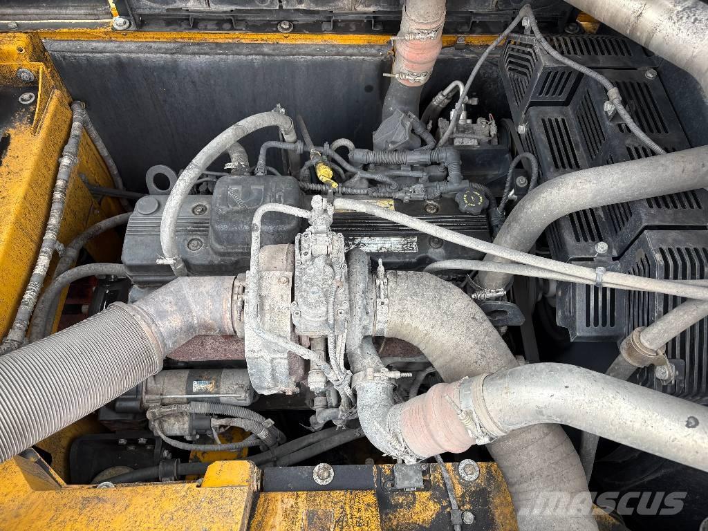 LiuGong CLG933E Bagri goseničarji