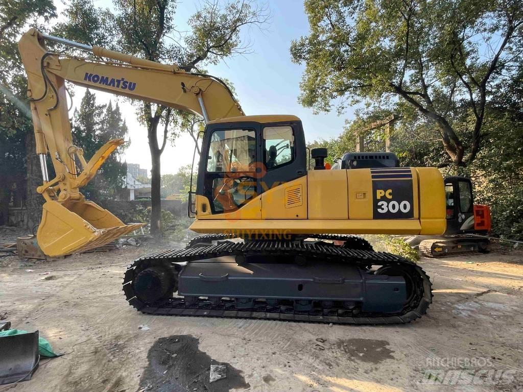 Komatsu PC 300 Bagri goseničarji