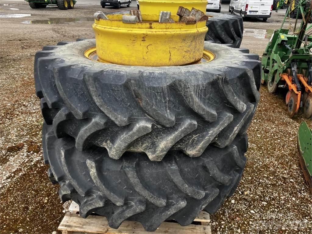 Petlas 480/70R34 Gume, kolesa in platišča