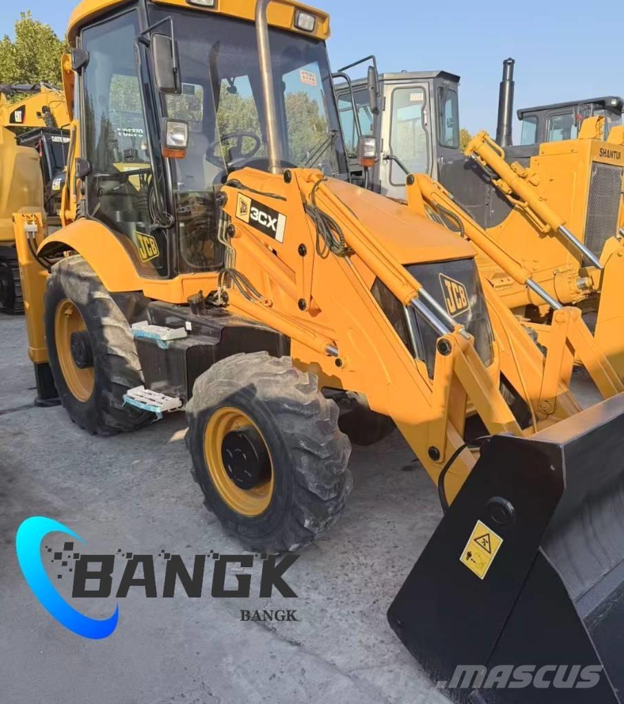 JCB 3 CX Kolesni nakladalci