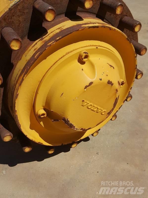 Volvo L90E Osi