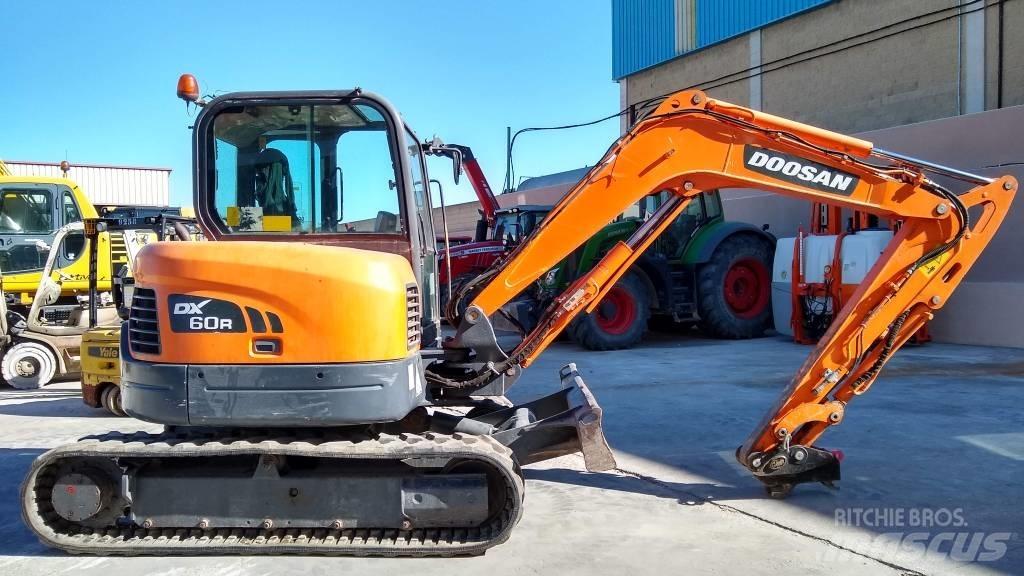 Doosan DX 60 R Mini bagri <7t
