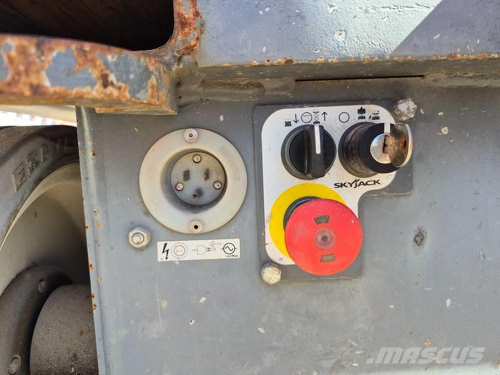 SkyJack SJ 4632 Škarjaste dvižne ploščadi