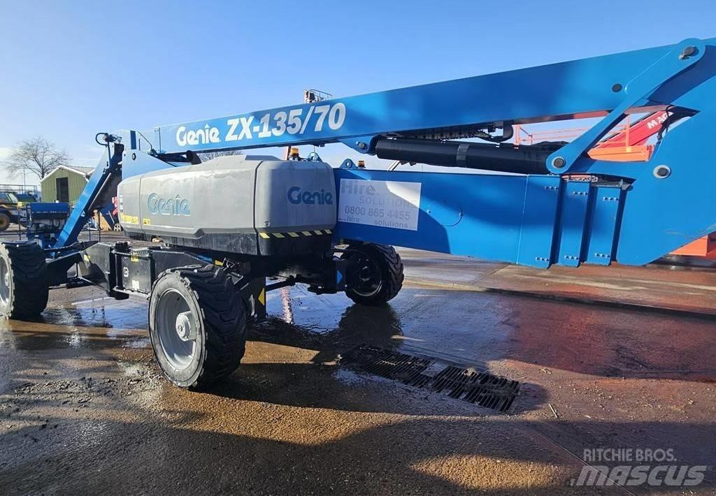 Genie ZX 135/70 Zglobne dvižne ploščadi