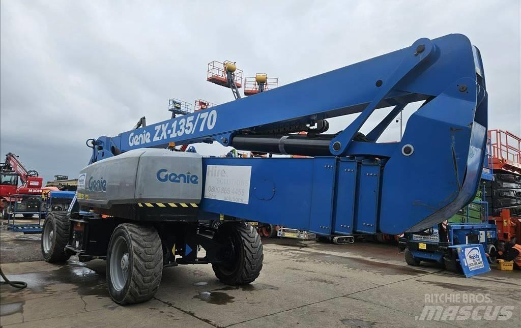Genie ZX 135/70 Zglobne dvižne ploščadi