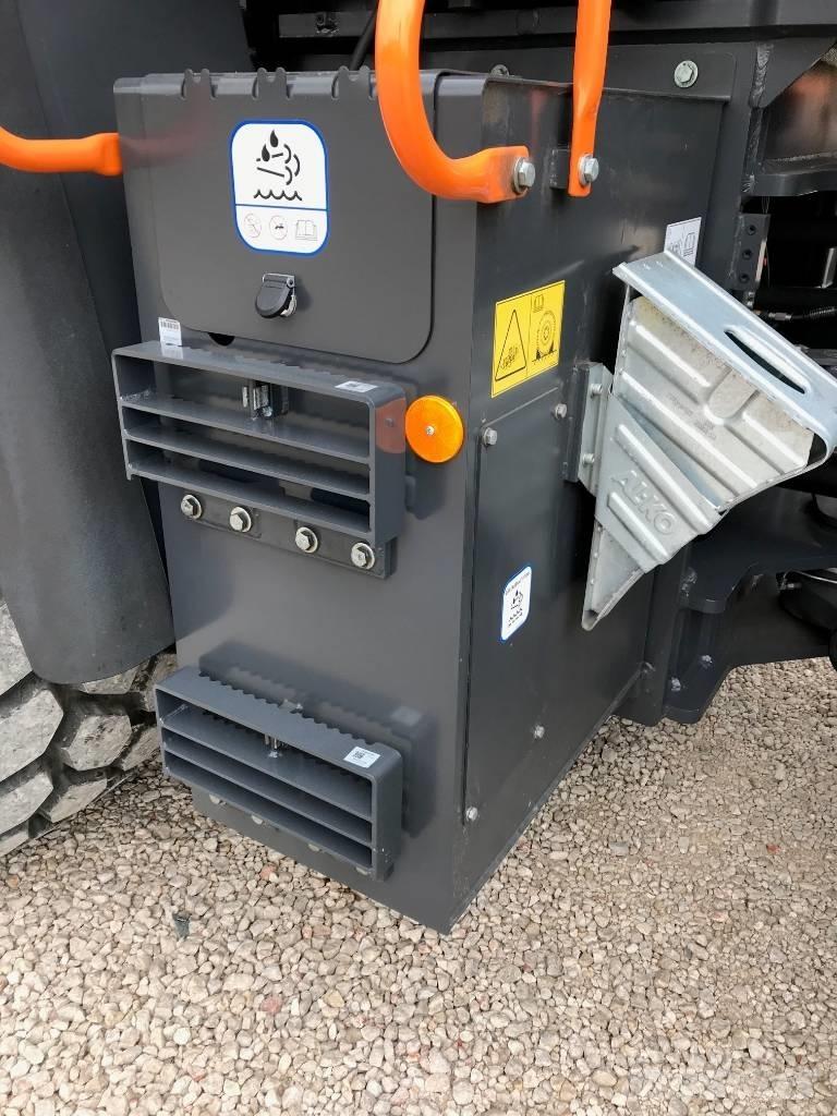 Develon DL 320-7 Kolesni nakladalci