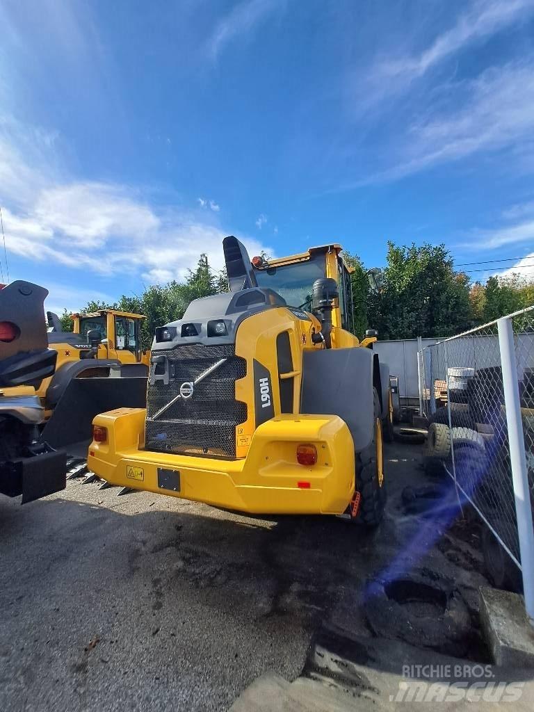 Volvo L90H Kolesni nakladalci