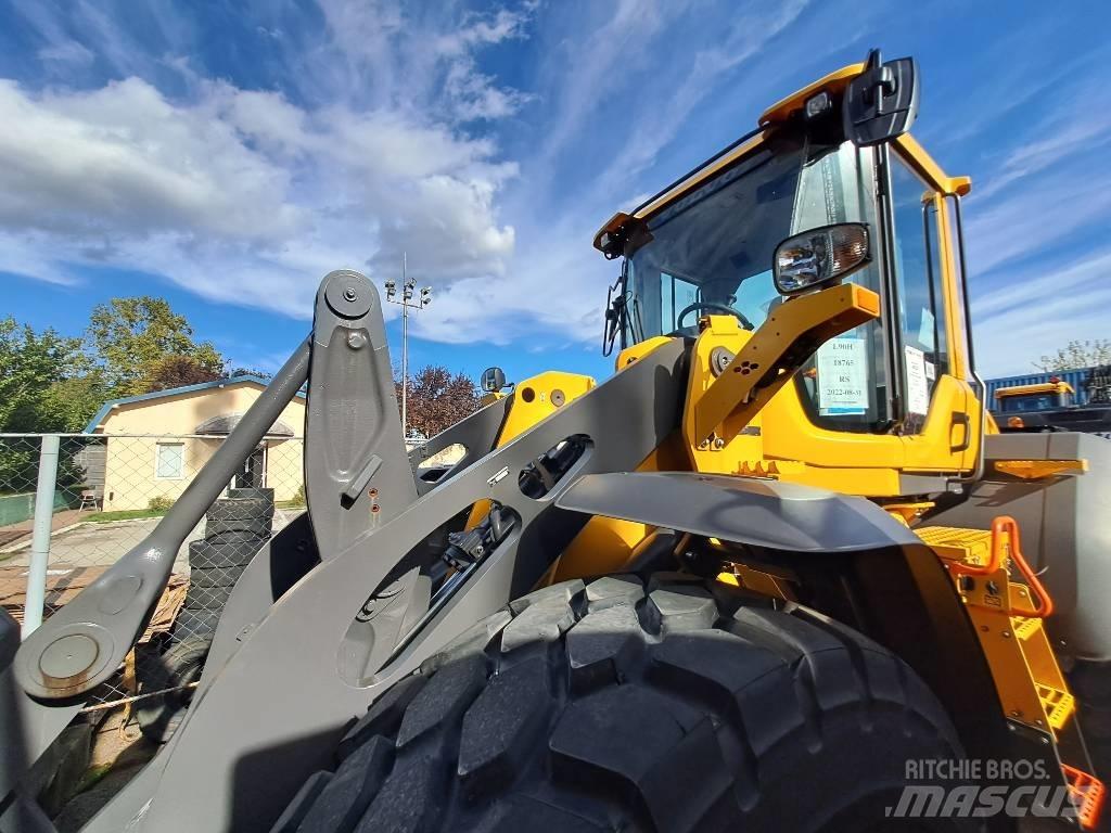 Volvo L90H Kolesni nakladalci
