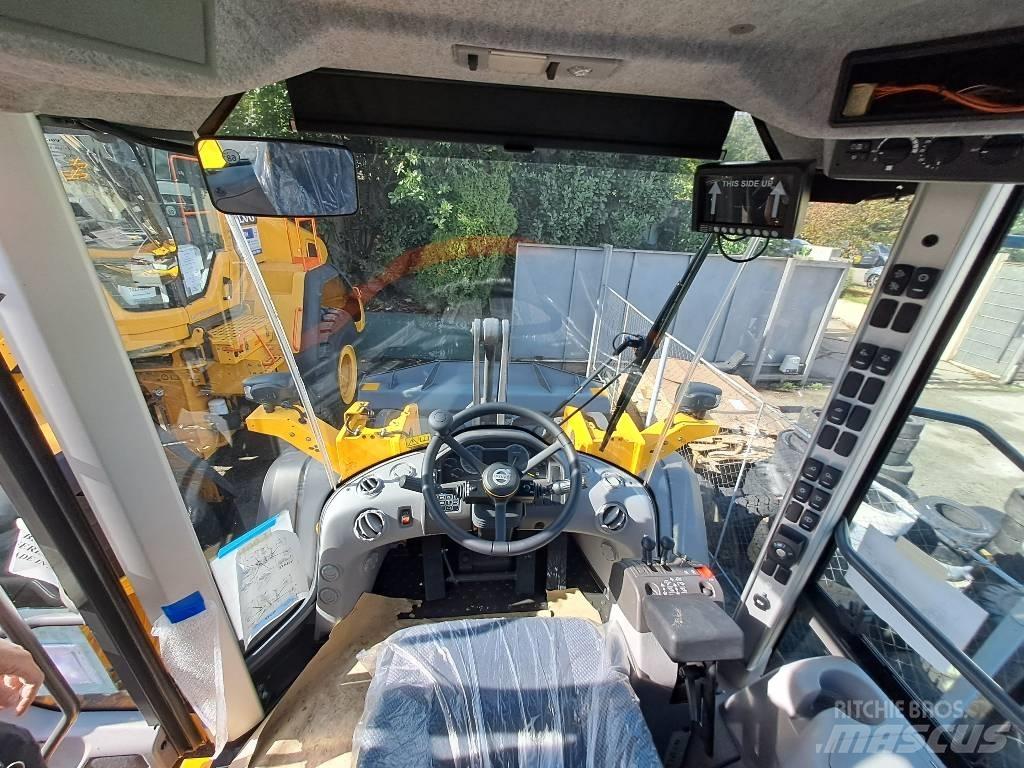 Volvo L90H Kolesni nakladalci