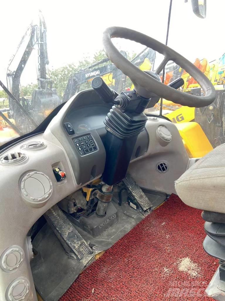 Volvo L 105 Kolesni nakladalci