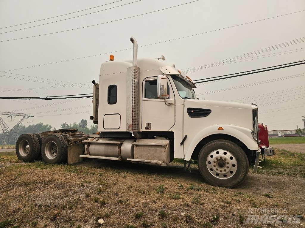 Freightliner 122 SD Vlačilci
