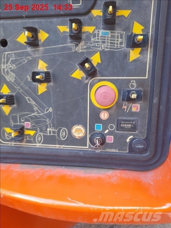 JLG 1250 AJP Zglobne dvižne ploščadi