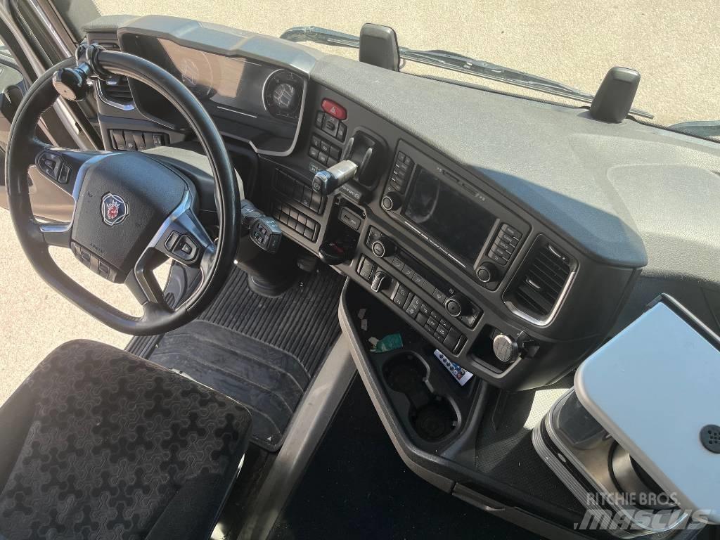 Scania R450B6X2*4NB Tovornjaki hladilniki