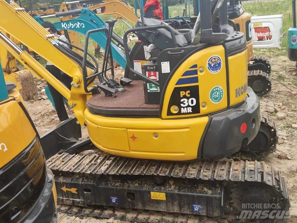 Komatsu PC 30 Mini bagri <7t