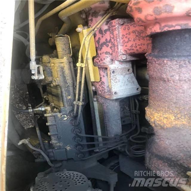 CAT D 7 R Buldožerji goseničarji