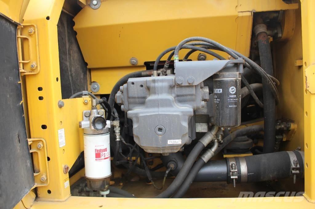 Komatsu PC 240 LC-8 Bagri goseničarji