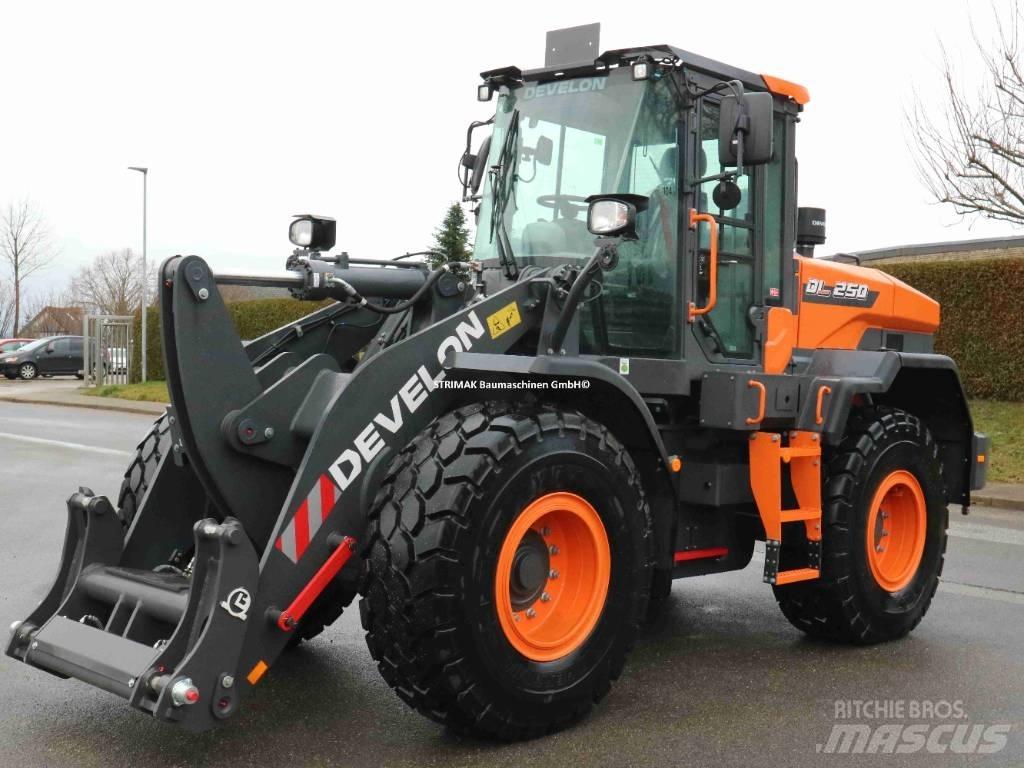 Develon DL 250-7 Kolesni nakladalci